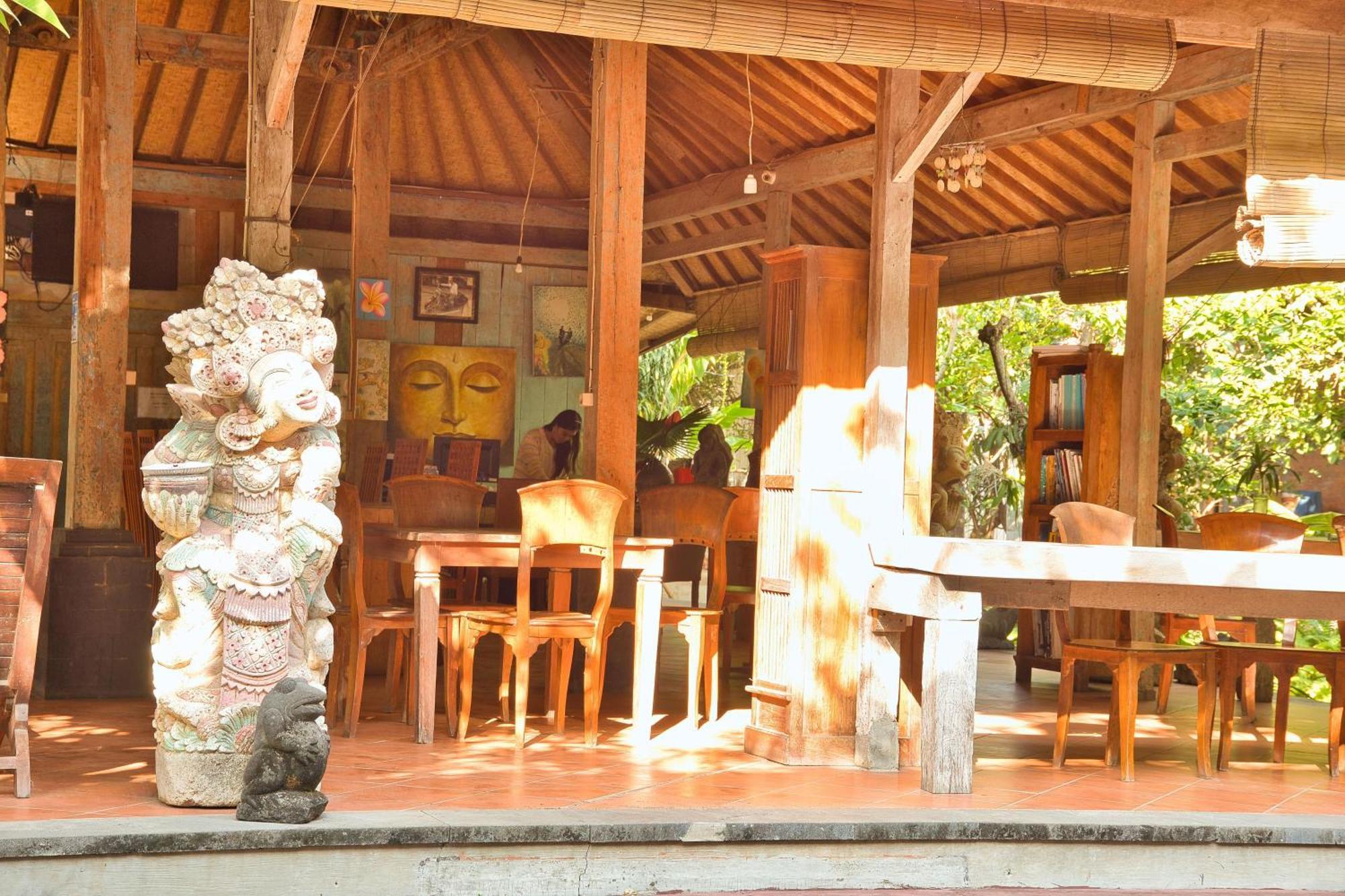 Bali Telaga Hati Yoga Healing And Retreat Center Asrama Sanur (Bali)